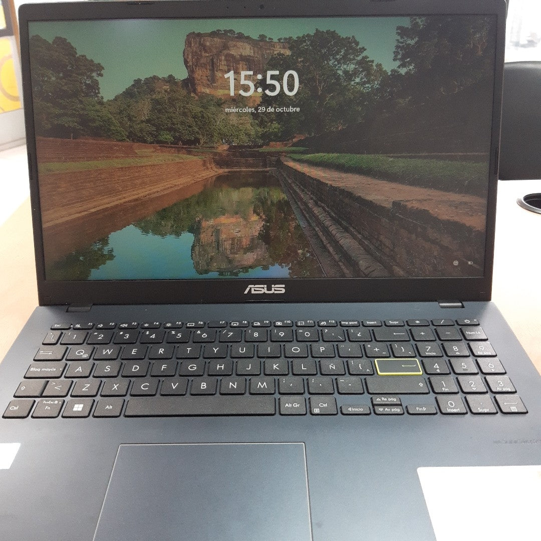 LAPTOP ASUS E510KA-BE648W (2024) 128 GB SSD 8 GB RAM (SEMINUEVO)