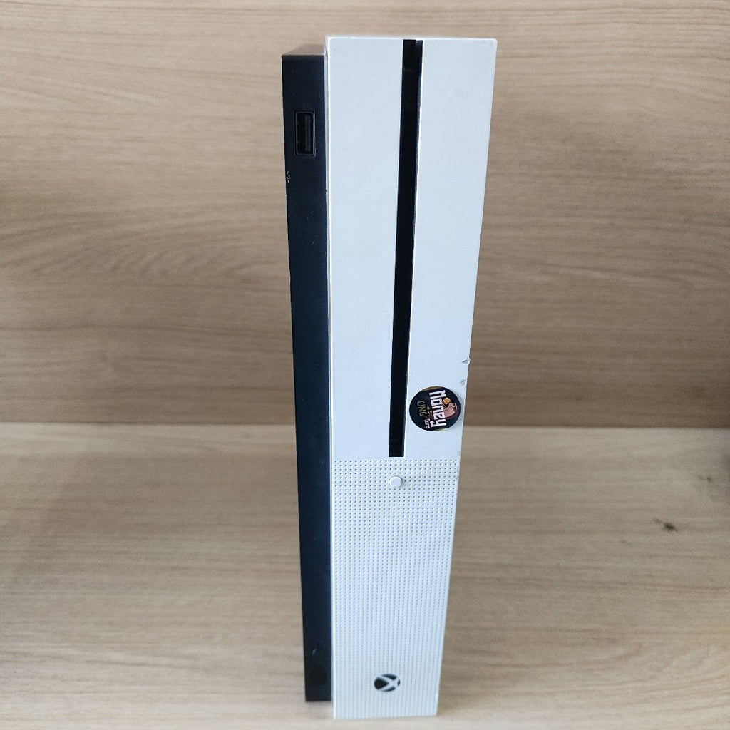 CONSOLA DE VIDEOJUEGO MICROSOFT XBOX ONE S 1 TB (SEMINUEVO)