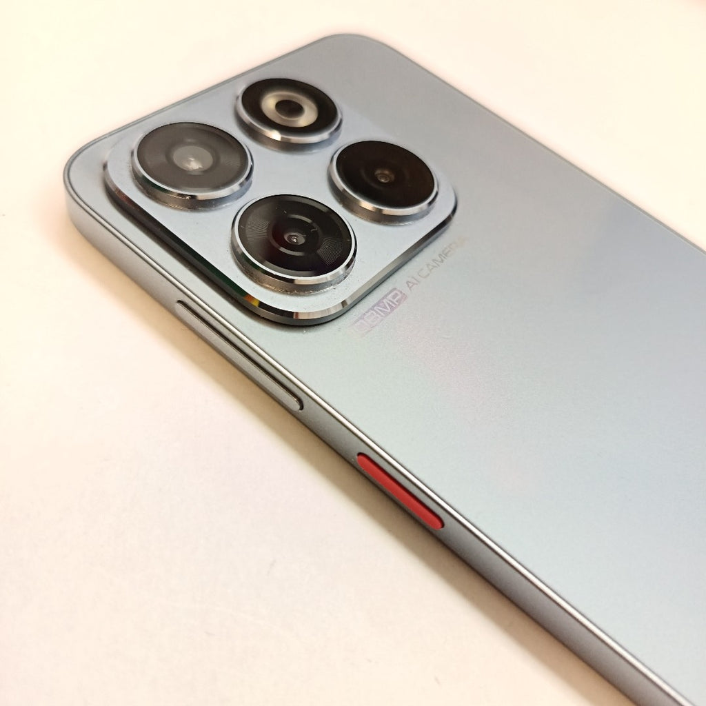 CELULAR ZTE AXON 70 Z2459 256 GB 6 GB RAM (SEMINUEVO)