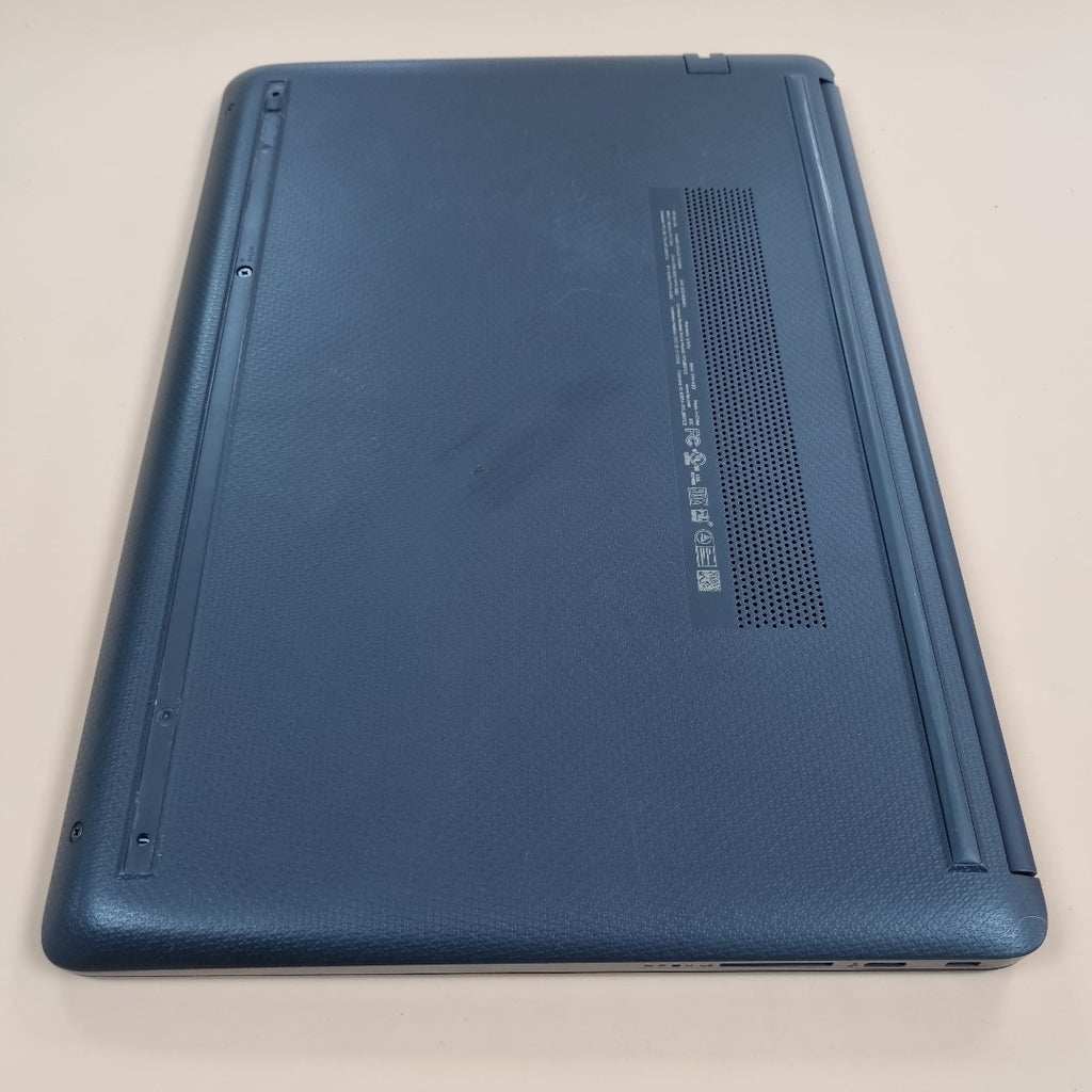 LAPTOP HP 240 G8 (2022) 256 GB SSD 4 GB RAM