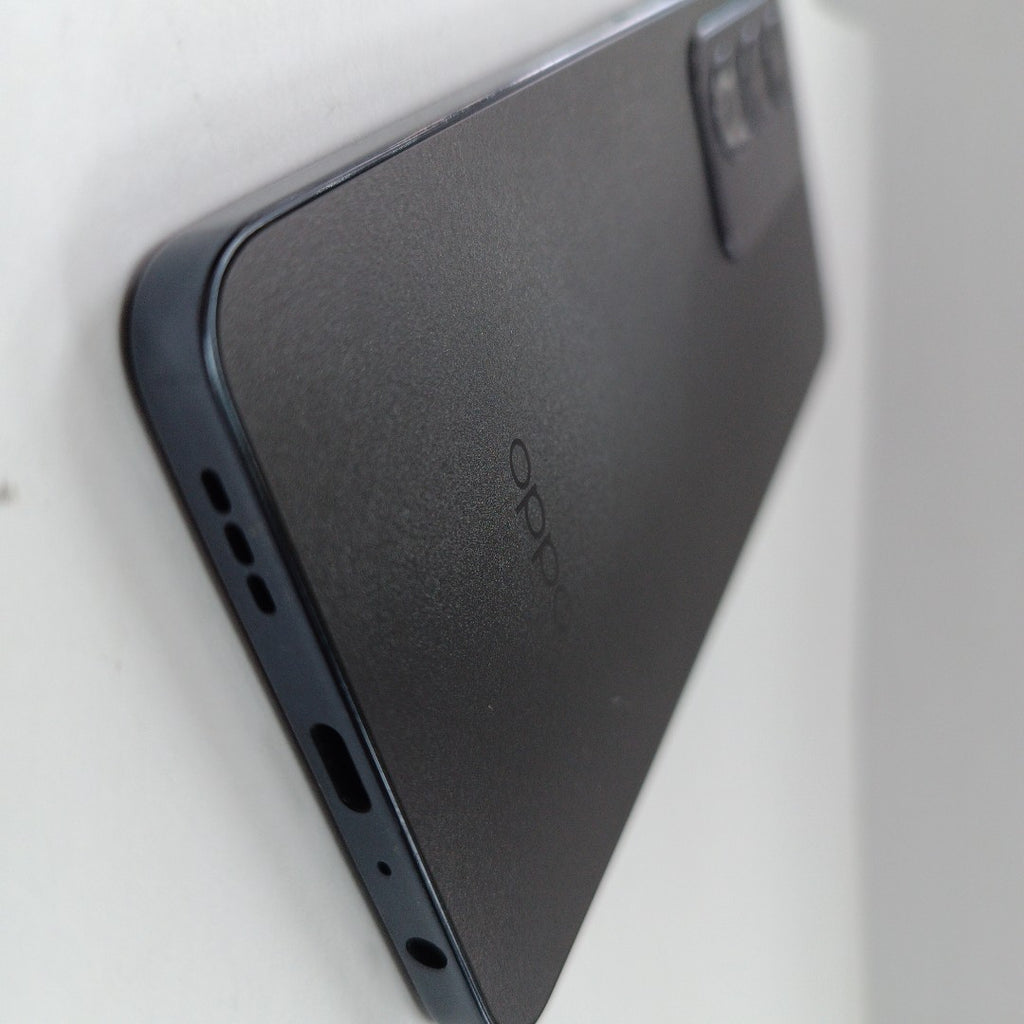 CELULAR OPPO  A80 5G CPH2639 (2024) 256 GB 8 GB RAM (SEMINUEVO)