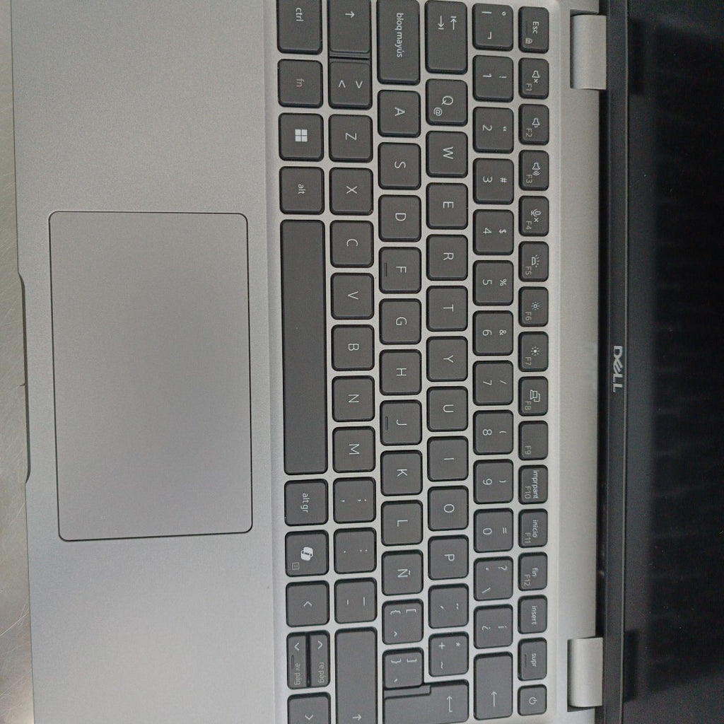 LAPTOP DELL LATITUDE 5450 (2024) 512 GB SSD 16 GB RAM