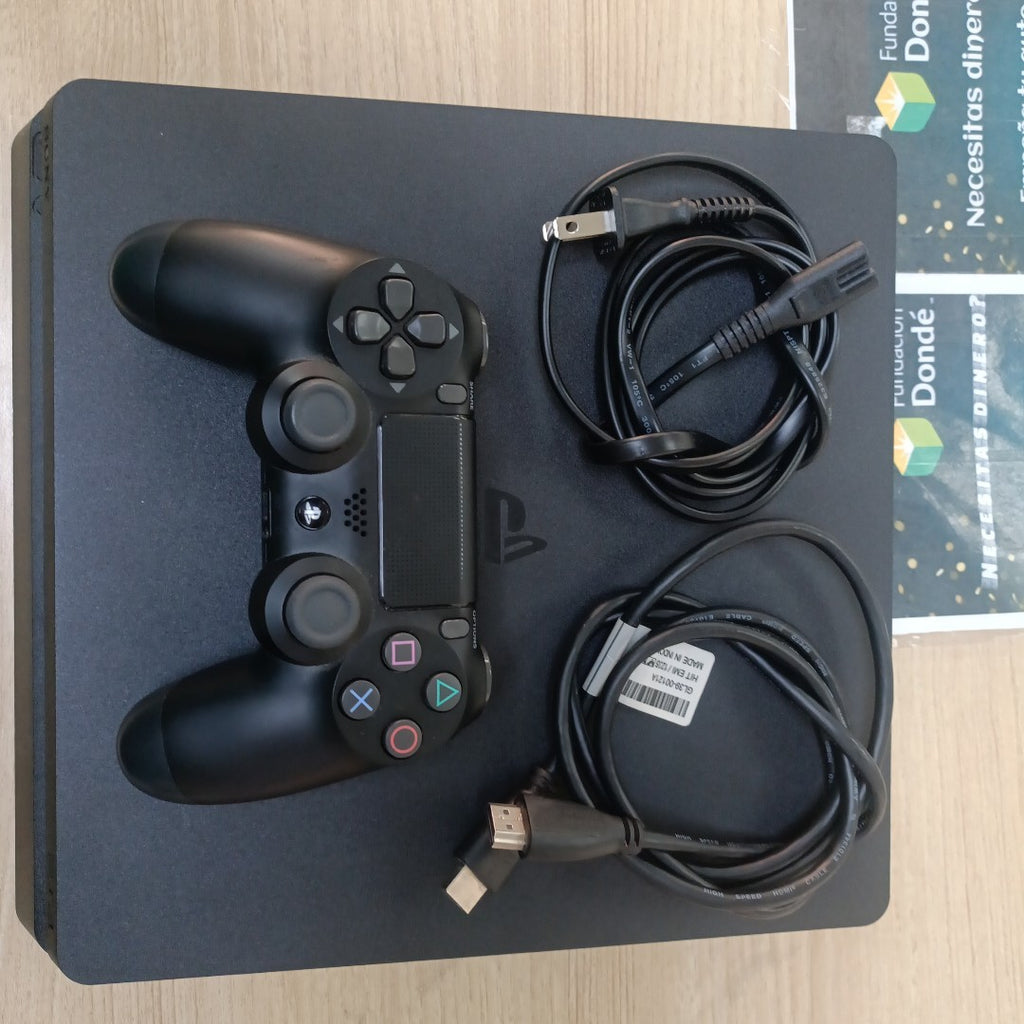 CONSOLA DE VIDEOJUEGO SONY PS4 1 TB (SEMINUEVO)