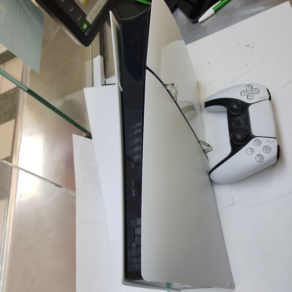 CONSOLA DE VIDEOJUEGO SONY PS5 DIGITAL 825 SSD (SEMINUEVO)