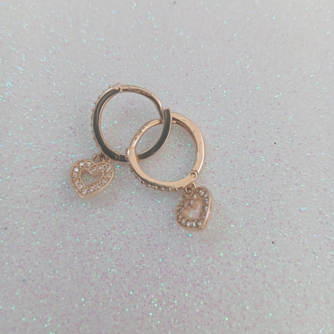 HUGGIES ORO 14K 1.8 (NUEVO)