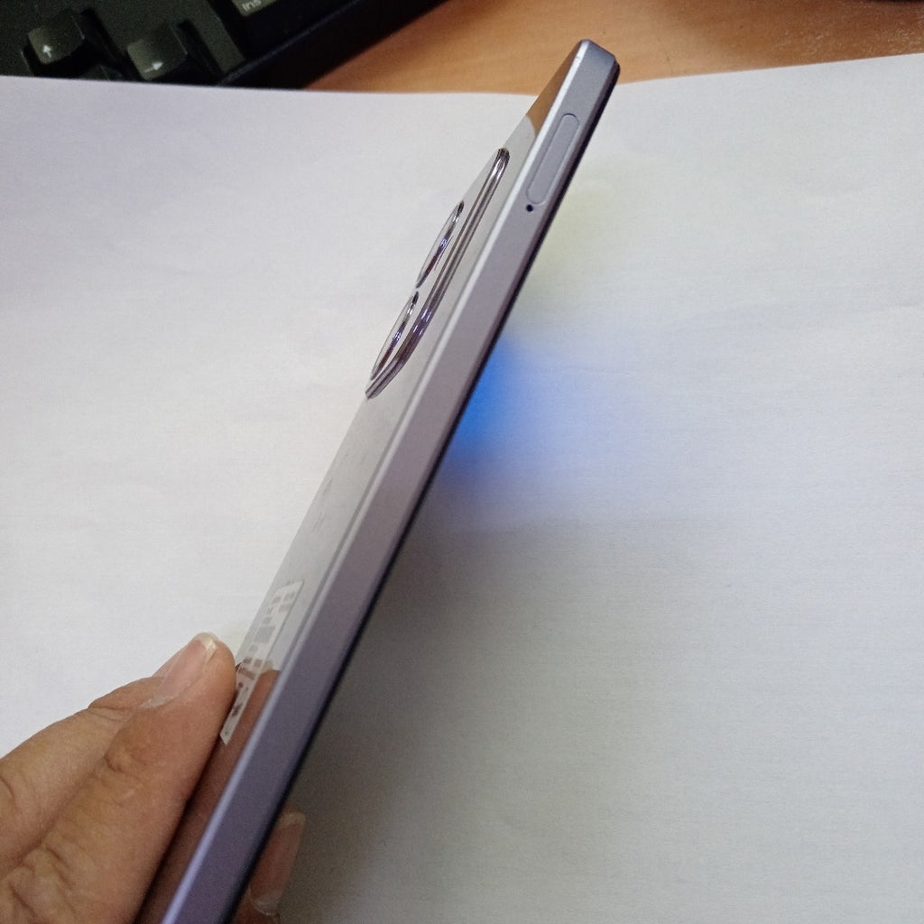 CELULAR OPPO  A3 CPH2669 (2024) 256 GB 4 GB RAM (SEMINUEVO)