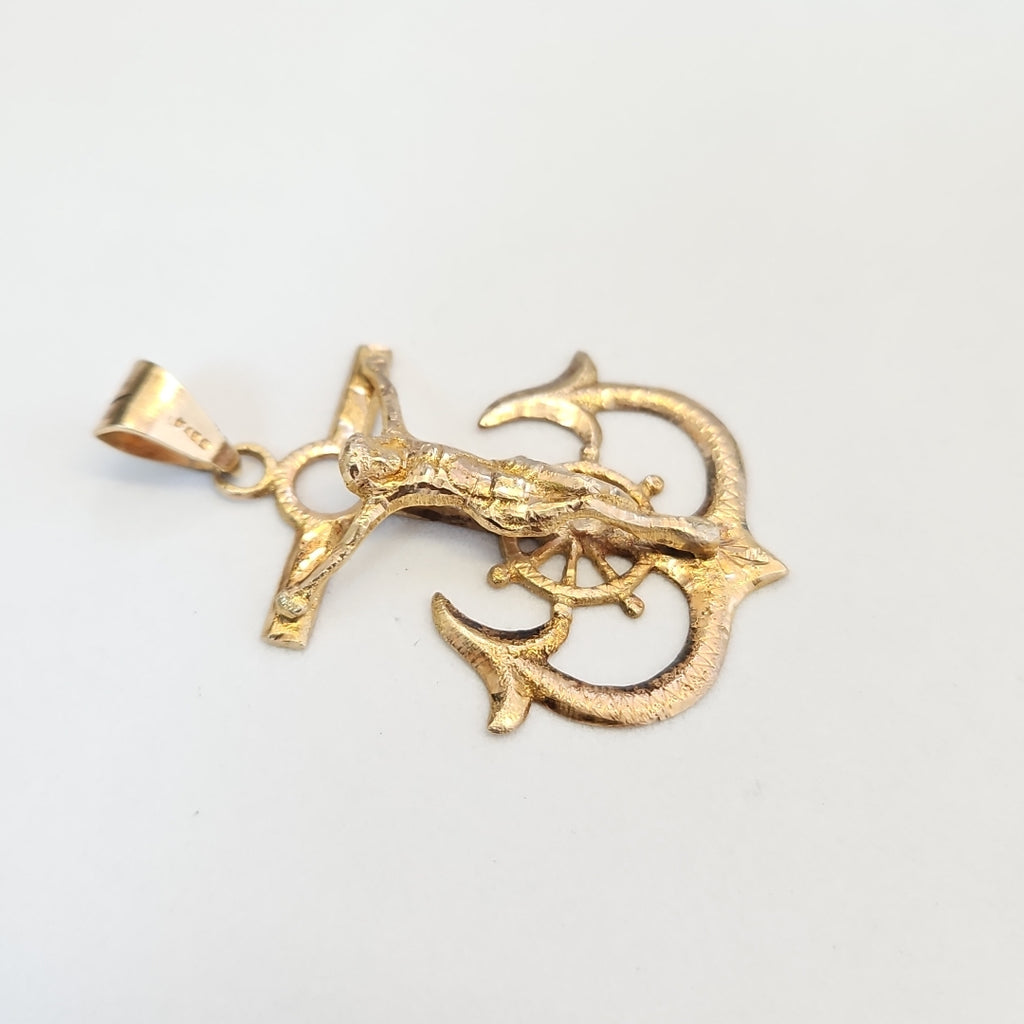 CRISTO EN ANCLA ORO 8 K 5,60 GRMS (SEMINUEVO)