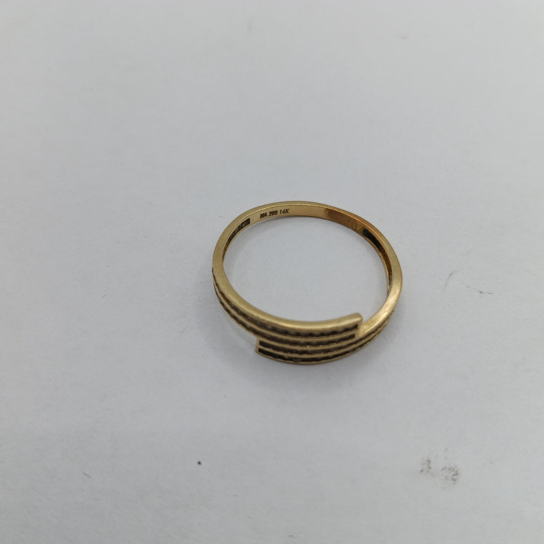 ANILLO. ORO. 14 K 2 GRMS (SEMINUEVO)