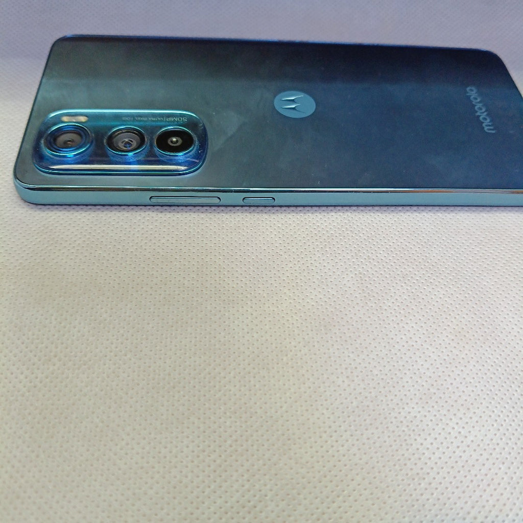 CELULAR MOTOROLA MOTO EDGE 30 XT2203-1 128 GB 8 GB RAM (SEMINUEVO)