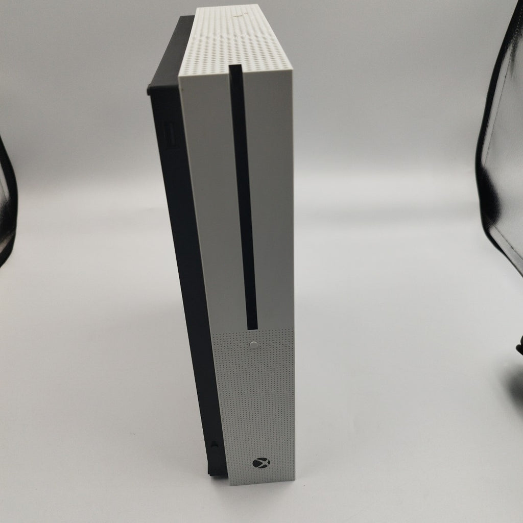 CONSOLA DE VIDEOJUEGO MICROSOFT XBOX ONE S 1 TB