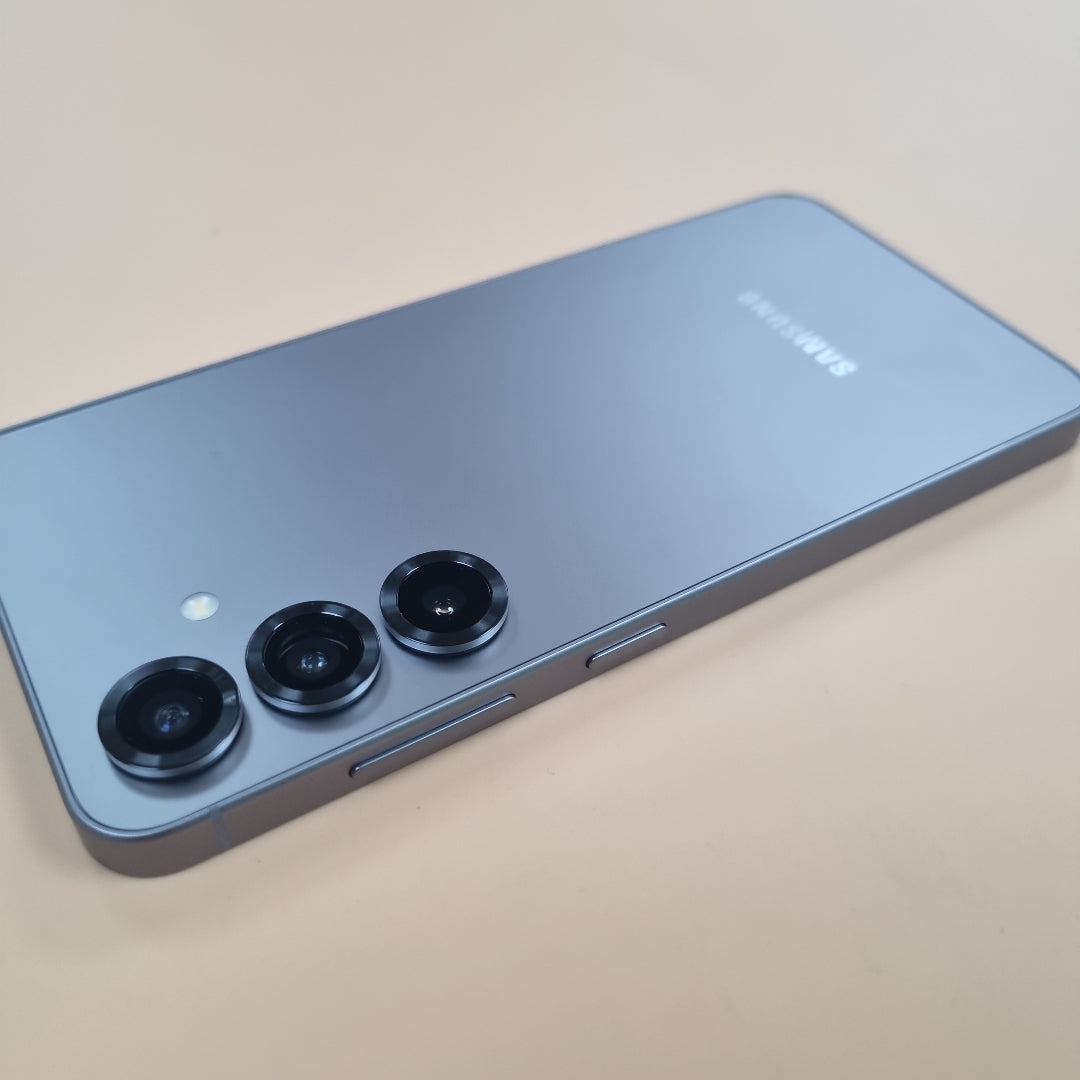 CELULAR SAMSUNG GALAXY S25 SM-S931B (2025) 256 GB 12 GB RAM (SEMINUEVO)