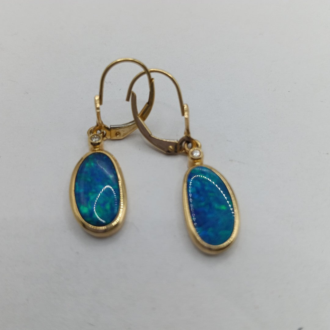 ARETES PAR. ORO. 14 K 3.8 GRMS (SEMINUEVO)