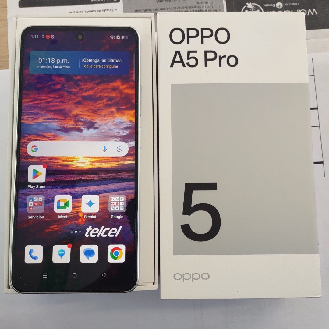 CELULAR OPPO  A5 PRO CPH2711 (2025) 256 GB 8 GB RAM (SEMINUEVO)