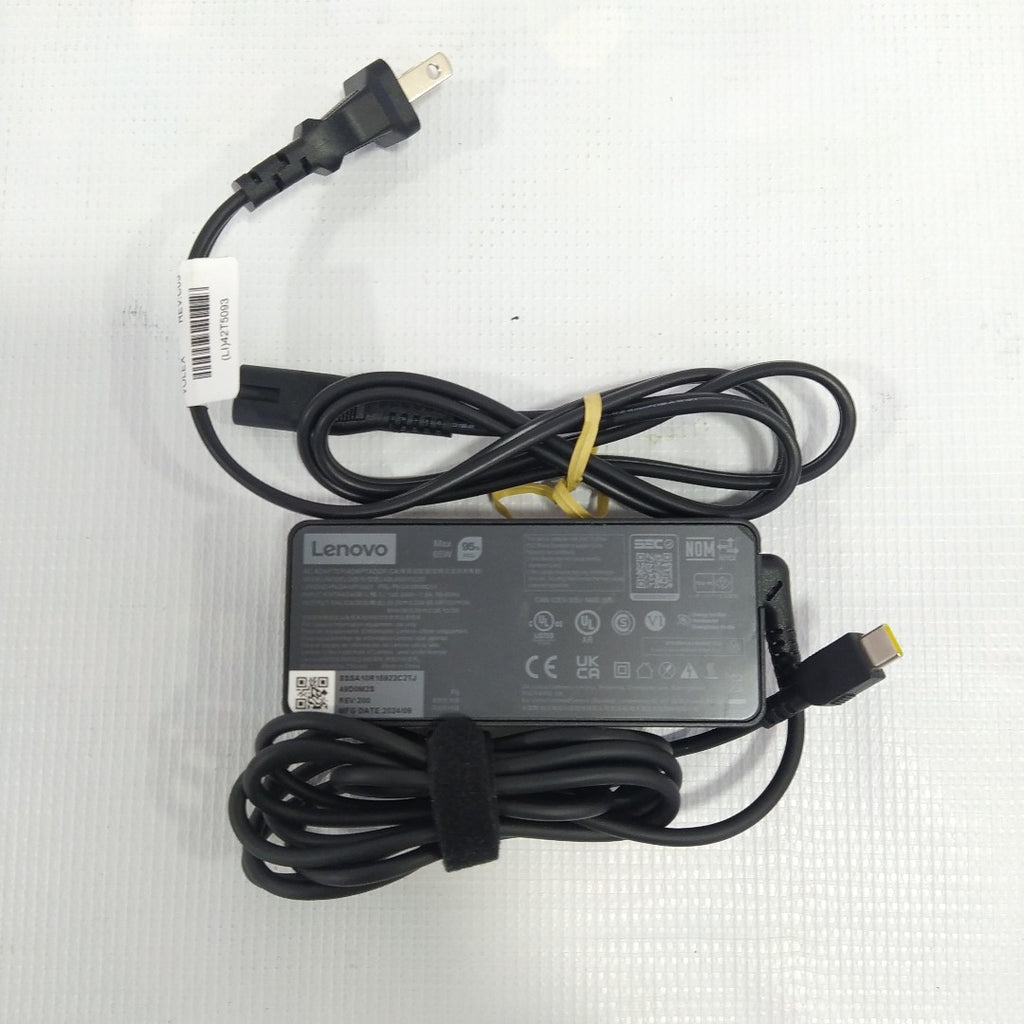 LAPTOP LENOVO THINKPAD T16 GEN 3 (2024) 1 TB SSD 32 GB RAM (SEMINUEVO)