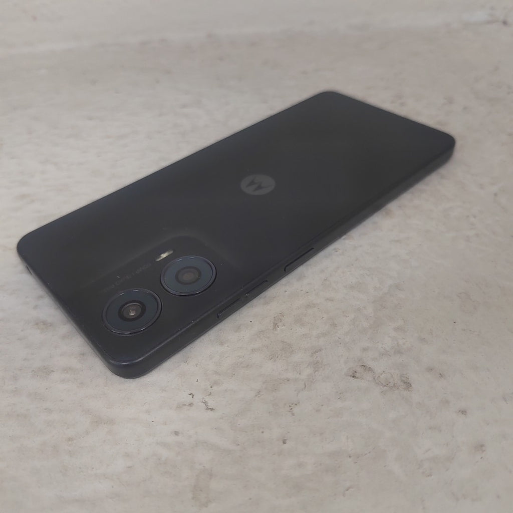 CELULAR MOTOROLA MOTO G24 XT2423-1 (2024) 256 GB 4 GB RAM (SEMINUEVO)