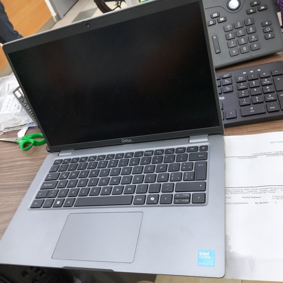LAPTOP DELL LATITUDE 5450 (2024) 512 GB SSD 16 GB RAM (SEMINUEVO)