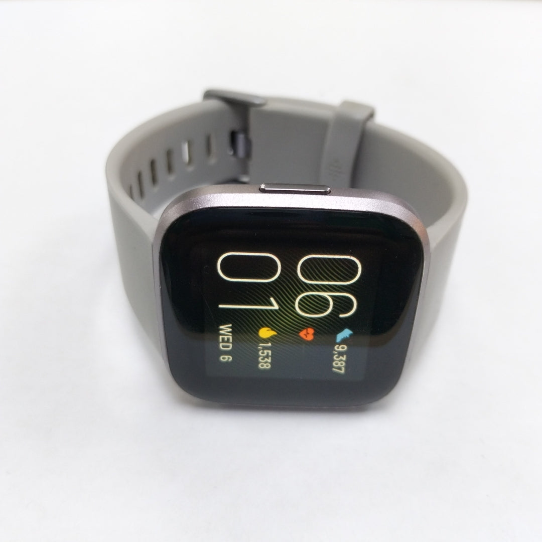 SMARTWATCH FITBIT VERSA 2 FB507 40 MM GPS (SEMINUEVO)