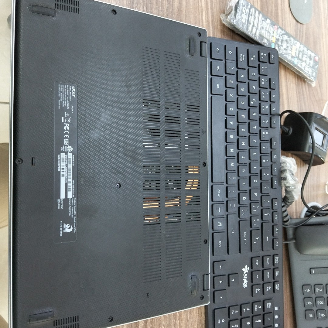 LAPTOP ACER ASPIRE 3 A315-59-314H (2022) 256 GB SSD 8 GB RAM (SEMINUEVO)