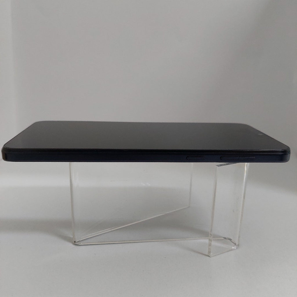 CELULAR MOTOROLA MOTO E13 XT2345-2 64 GB 2 GB RAM (SEMINUEVO)