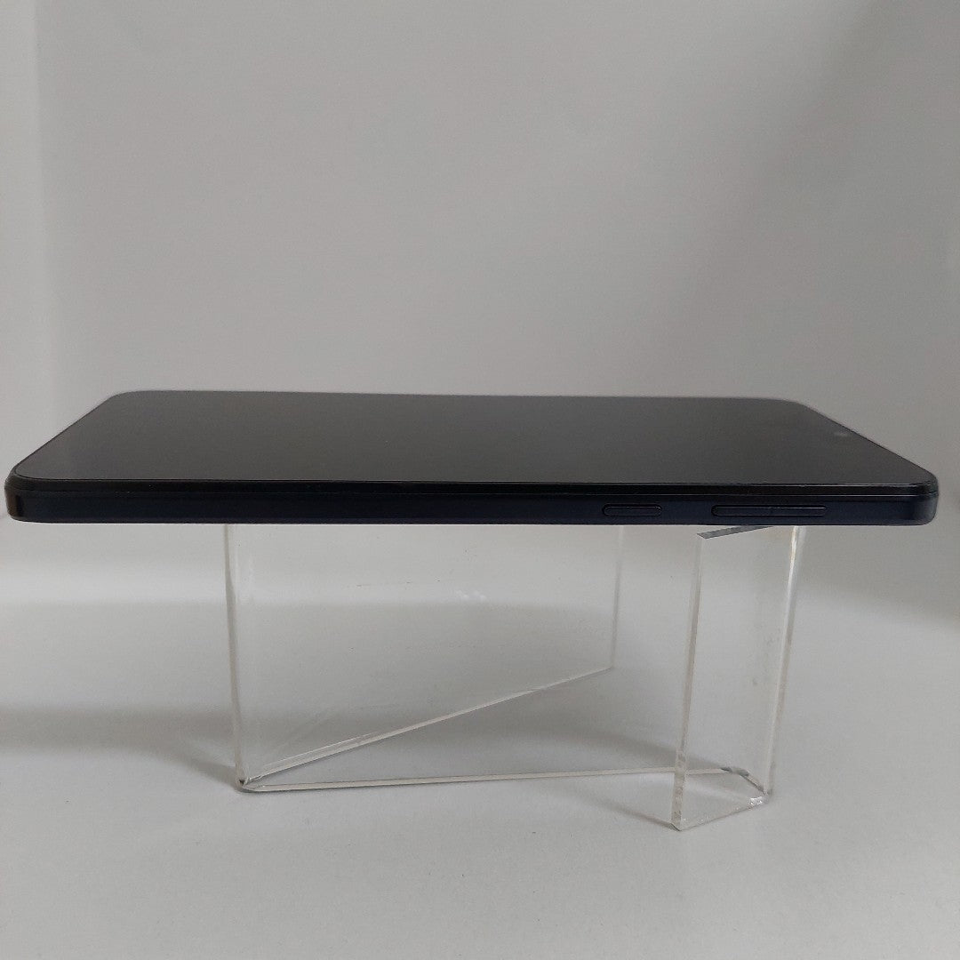 CELULAR MOTOROLA MOTO E13 XT2345-2 64 GB 2 GB RAM (SEMINUEVO)