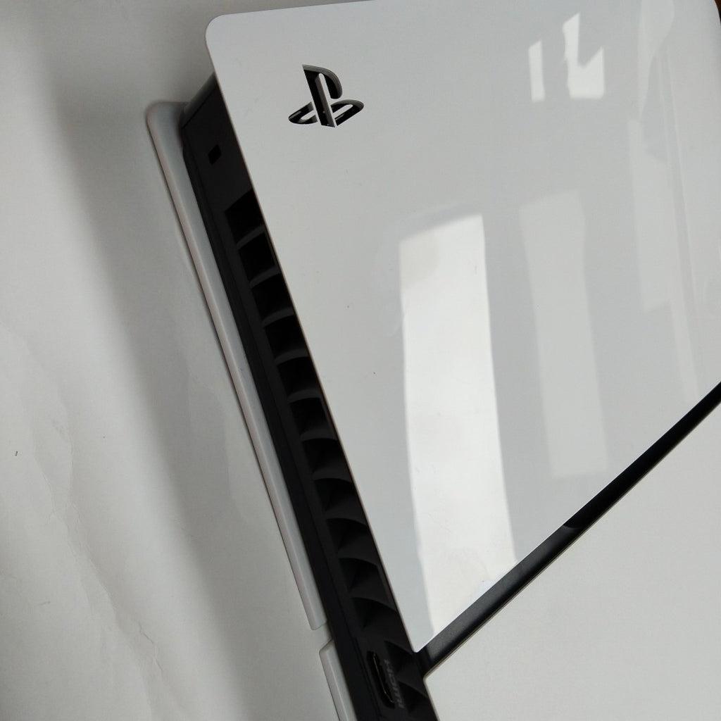 CONSOLA DE VIDEOJUEGO SONY PS5 825 SSD (SEMINUEVO)