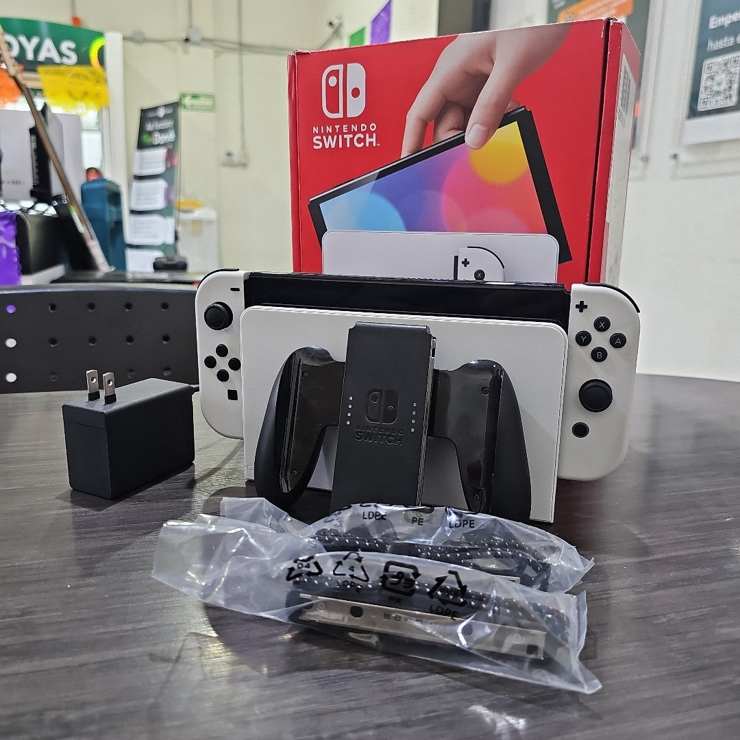 CONSOLA DE VIDEOJUEGO NINTENDO SWITCH OLED 64 GB (SEMINUEVO)