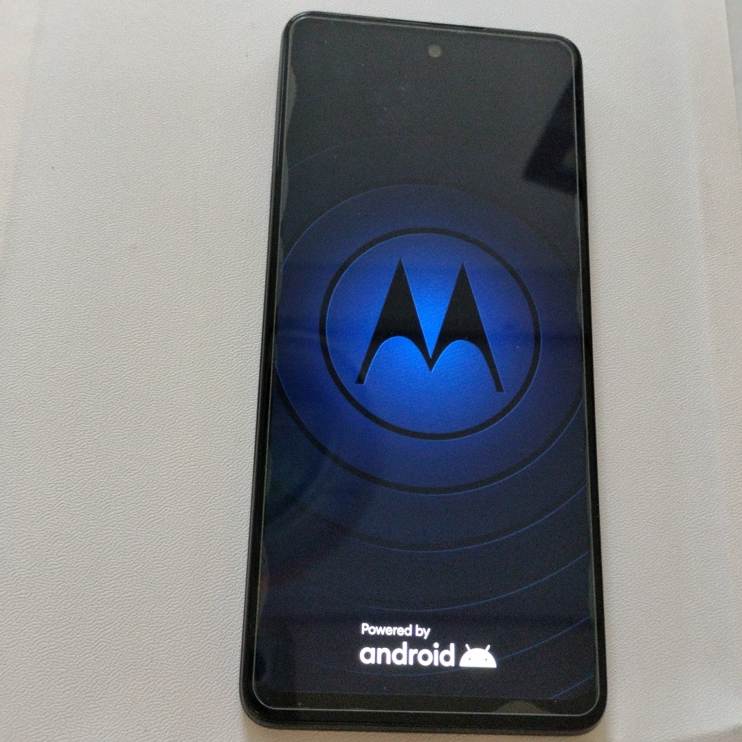 CELULAR MOTOROLA MOTO G24 XT2423-1 (2024) 256 GB 4 GB RAM (SEMINUEVO)