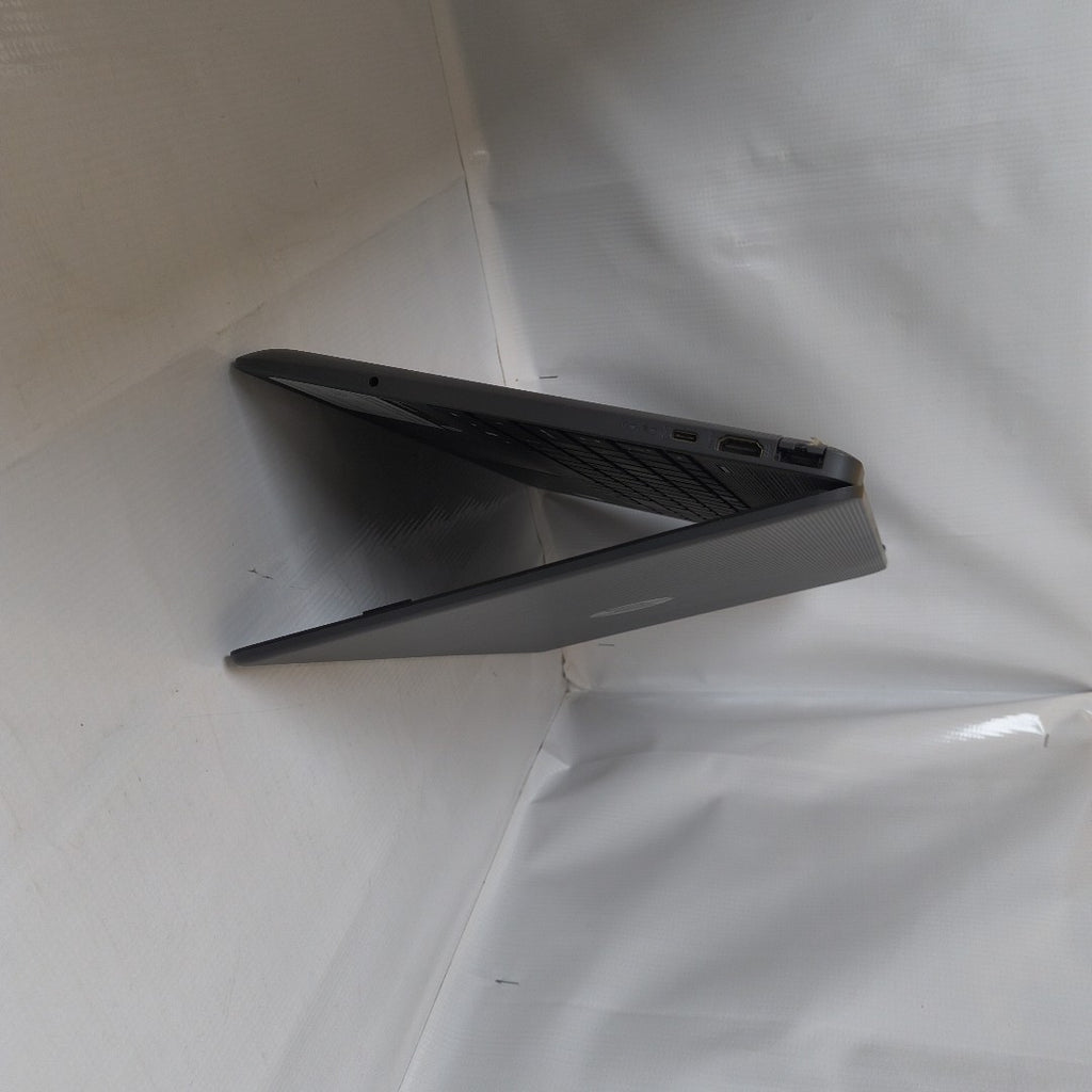 LAPTOP HP 15-DW1056LA (2022) 256 GB SSD 8 GB RAM (SEMINUEVO)