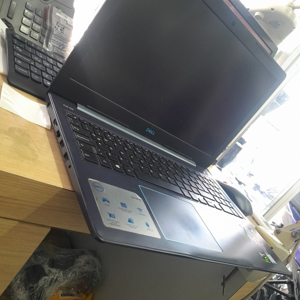 LAPTOP DELL G15 5515 (2022) 1 TB SSD + 512 GB SSD 24 GB RAM (SEMINUEVO)