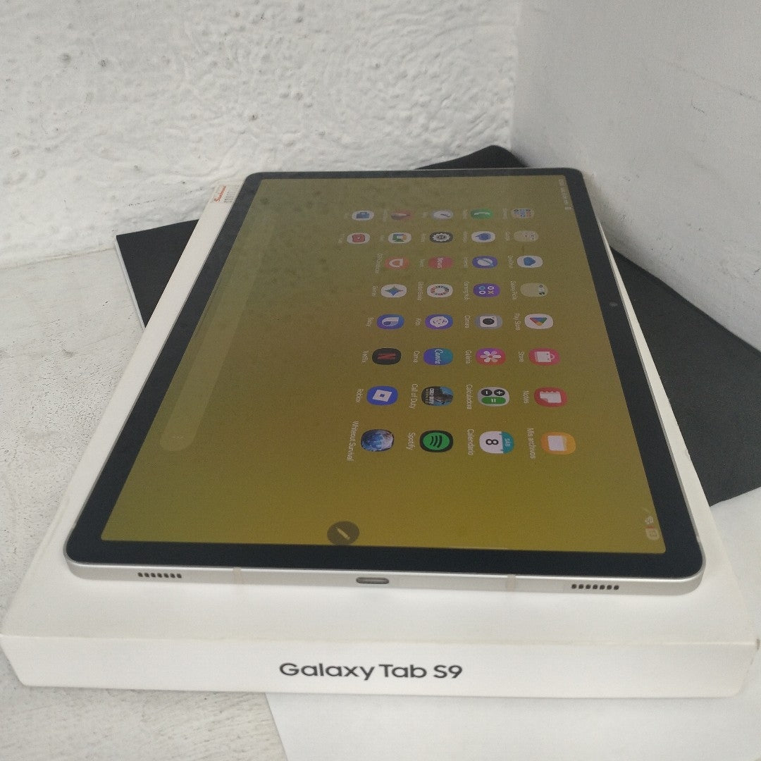 TABLETA SAMSUNG GALAXY TAB S9 SM-X710 (2023) 256 GB 12 GB RAM (SEMINUEVO)
