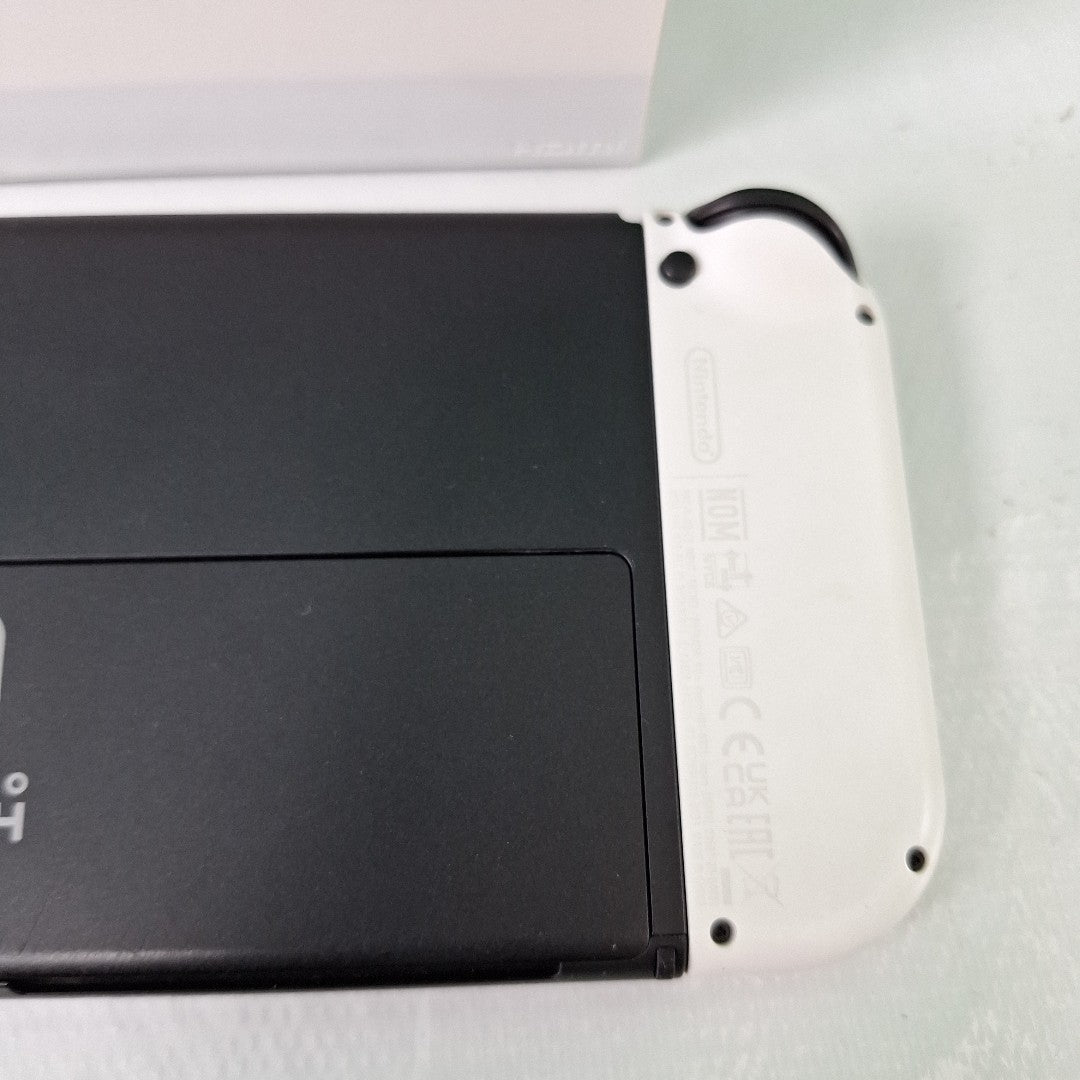 CONSOLA DE VIDEOJUEGO NINTENDO SWITCH OLED 64 GB (SEMINUEVO)