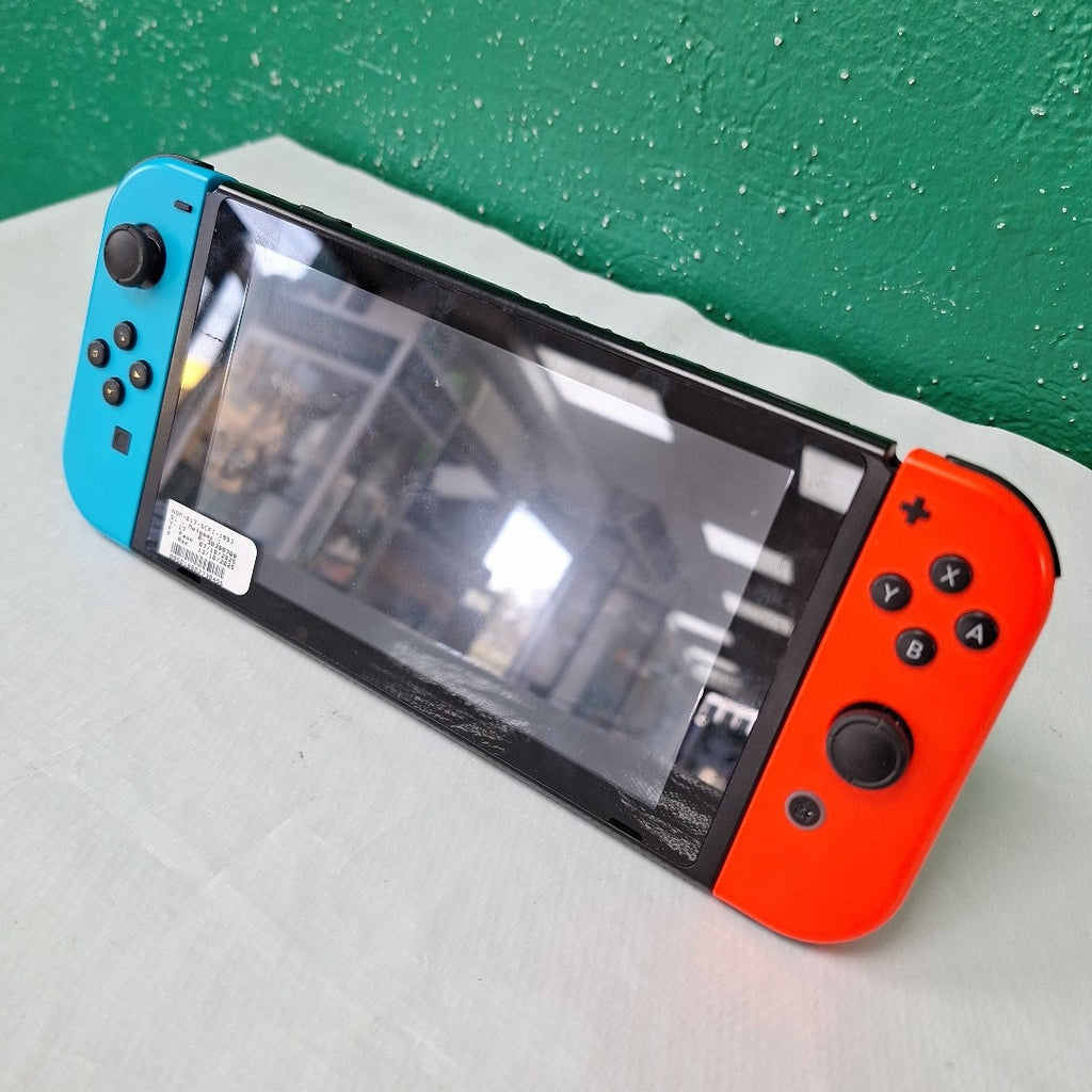 CONSOLA DE VIDEOJUEGO NINTENDO SWITCH 32 GB (SEMINUEVO)