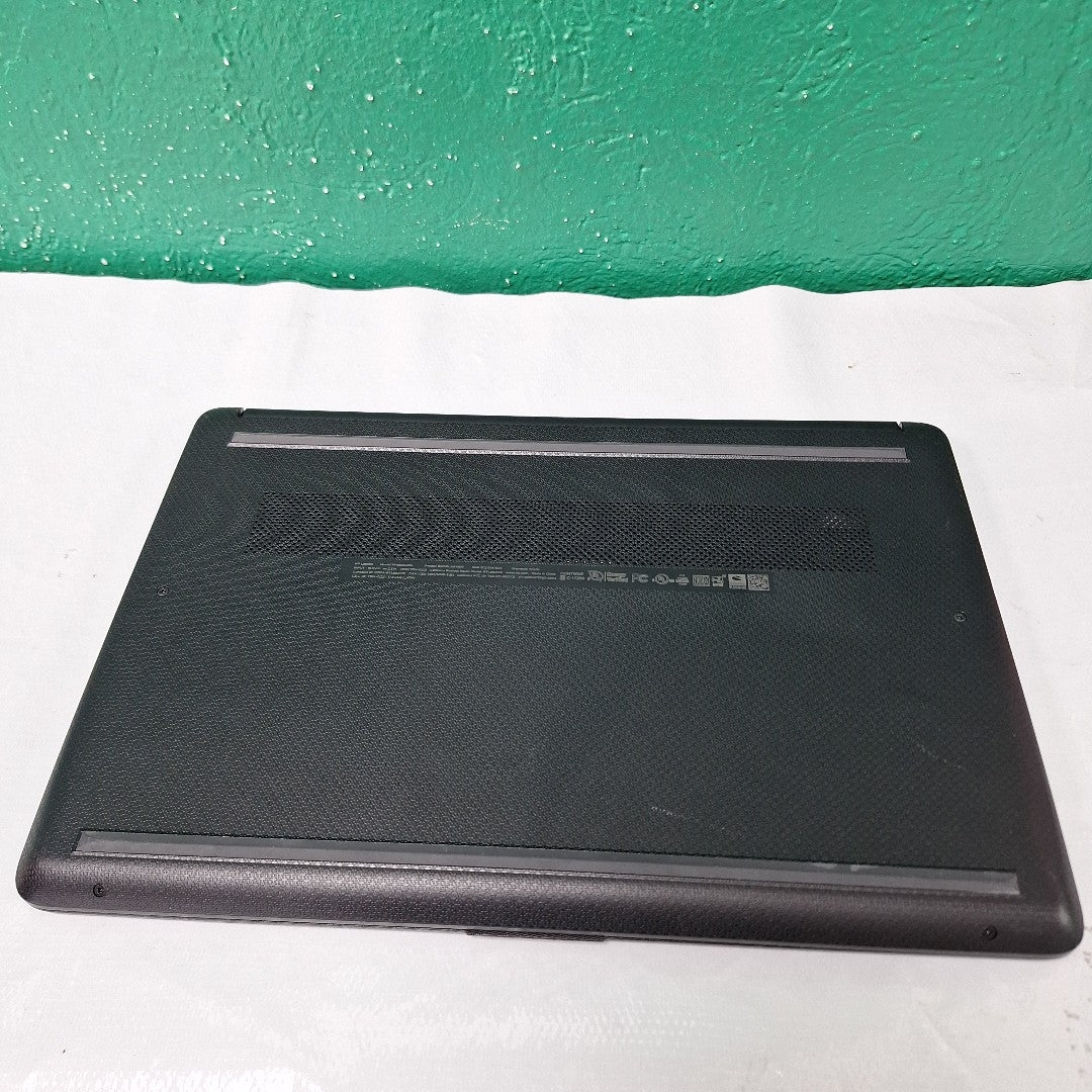 LAPTOP HP 14-DQ0526LA (2023) 128 GB SSD 4 GB RAM (SEMINUEVO)