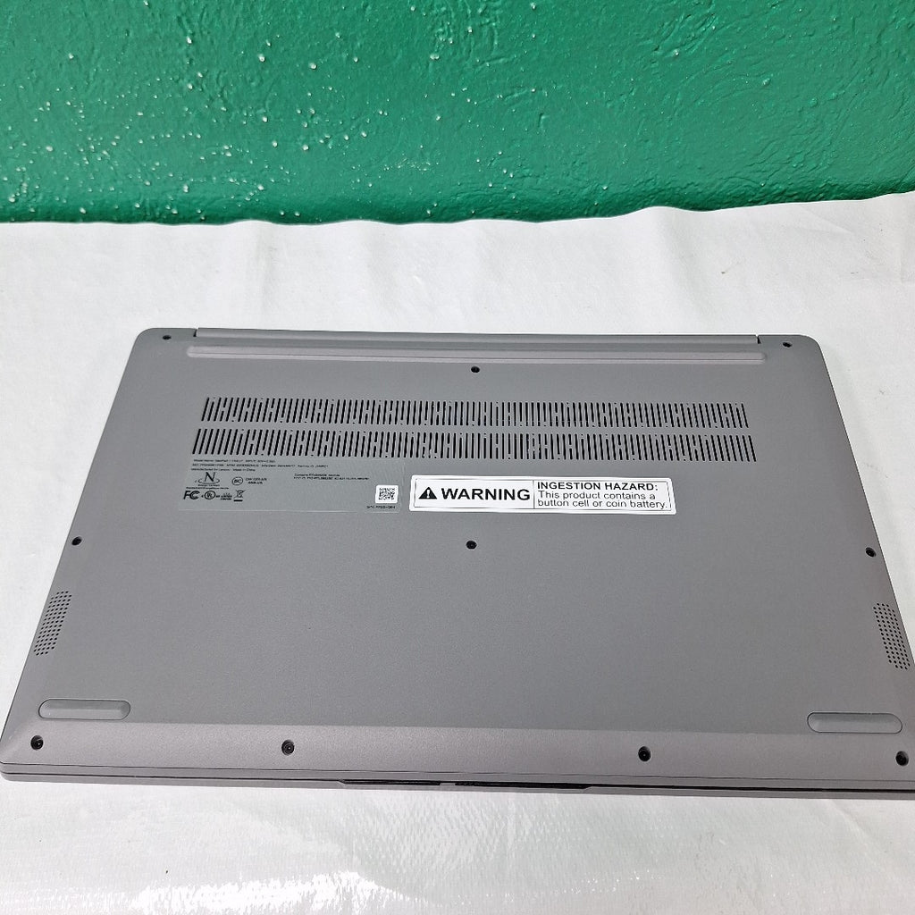 LAPTOP LENOVO IDEAPAD 1 15IAU7 (2024) 256 GB SSD 8 GB RAM (SEMINUEVO)