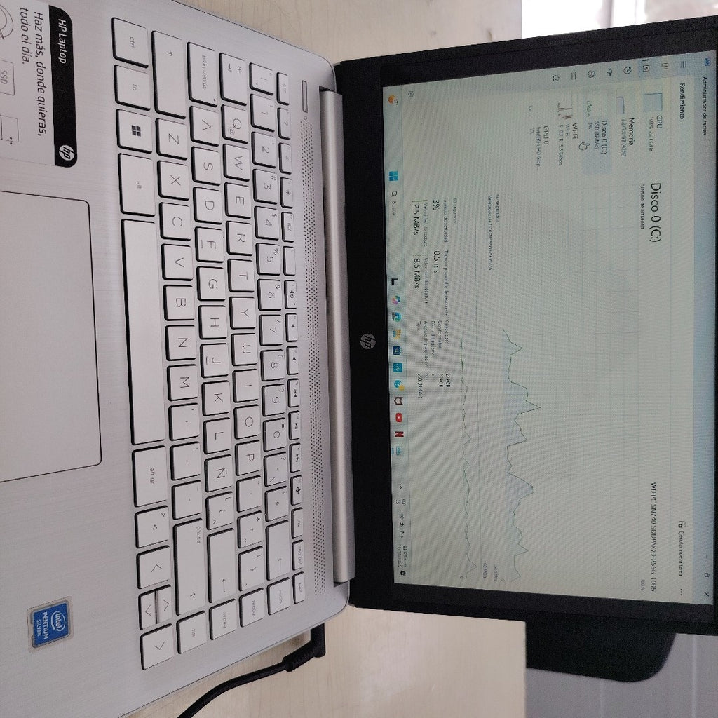 LAPTOP HP 14-DQ0505LA (2022) 256 GB SSD 8 GB RAM (SEMINUEVO)