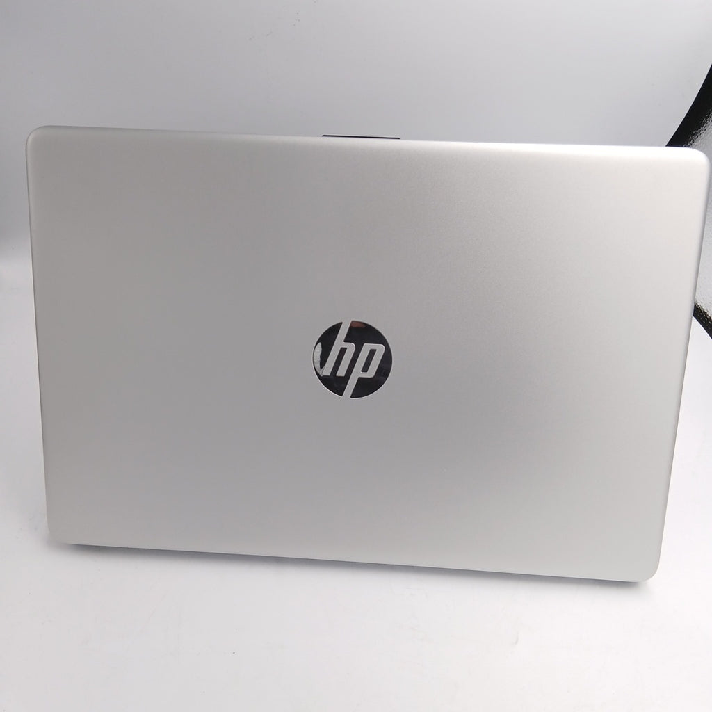LAPTOP HP 15-EF1501LA (2022) 256 GB SSD 8 GB RAM (SEMINUEVO)