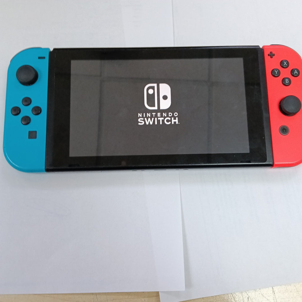 CONSOLA DE VIDEOJUEGO NINTENDO SWITCH 32 GB (SEMINUEVO)