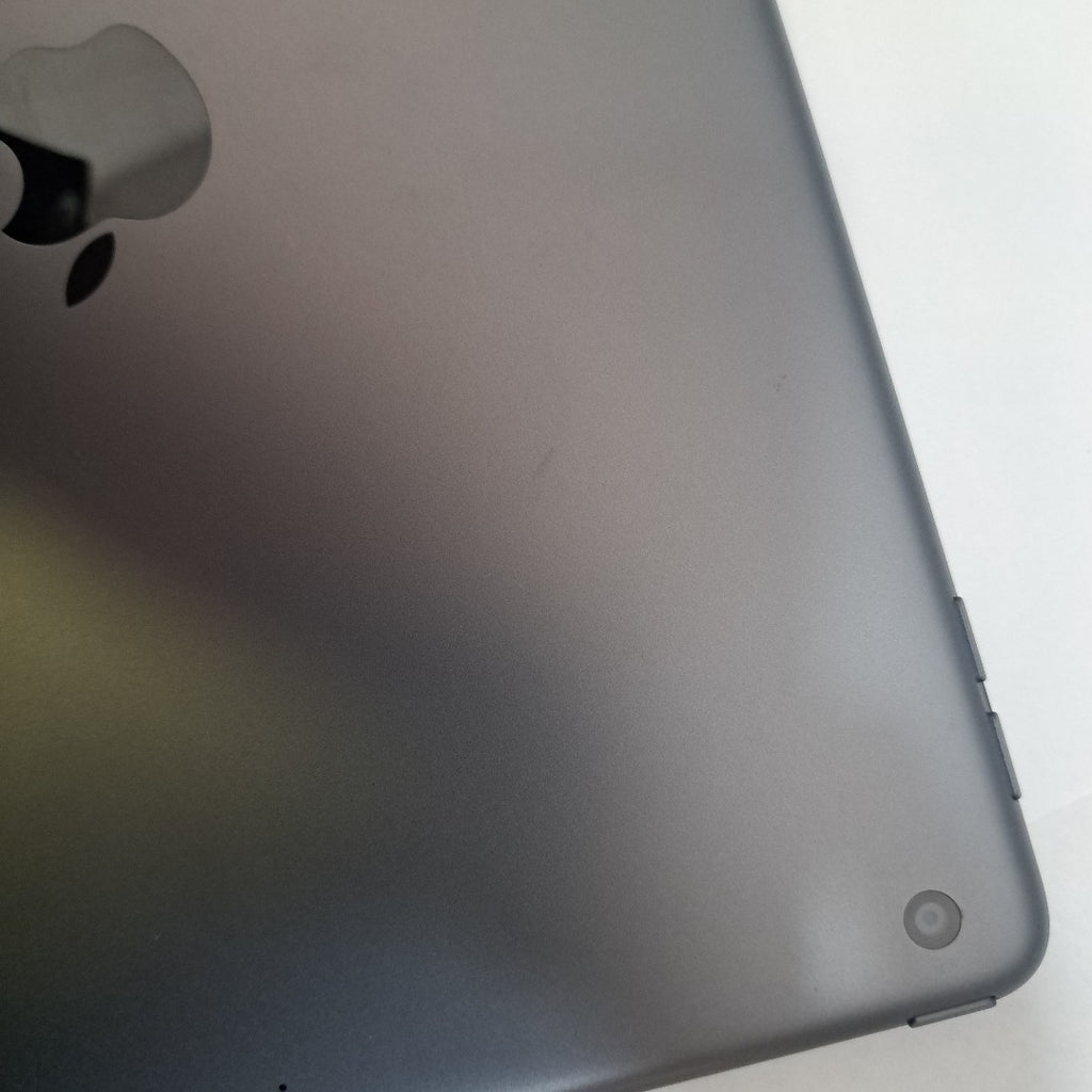 TABLETA APPLE IPAD 9 A2602 64 GB 3 GB RAM (SEMINUEVO)