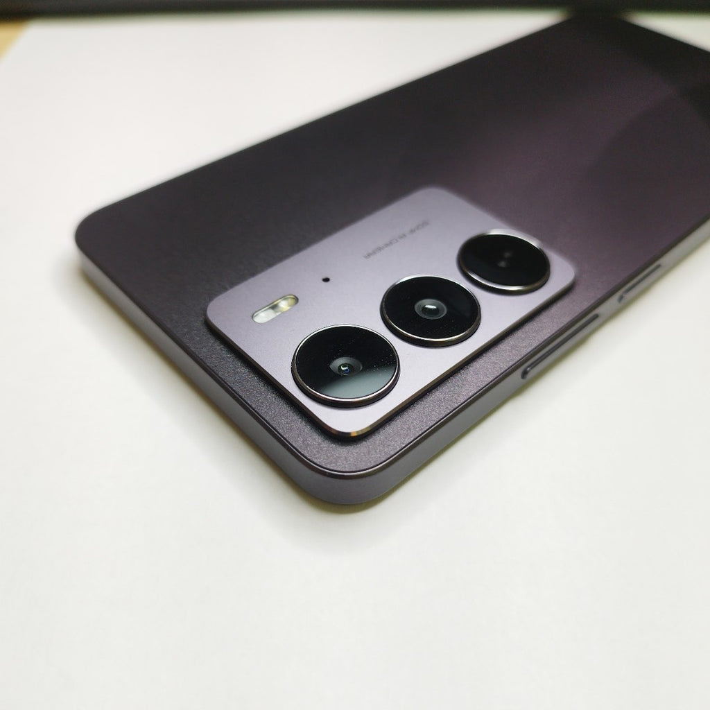 CELULAR REALME C75 RMX3941 (2025) 256 GB 8 GB RAM (SEMINUEVO)