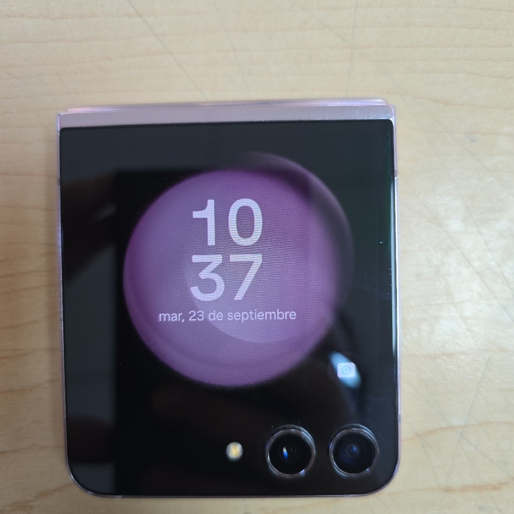 CELULAR SAMSUNG GALAXY Z FLIP 5 SM-F731B (2023) 512 GB 8 GB RAM (SEMINUEVO)