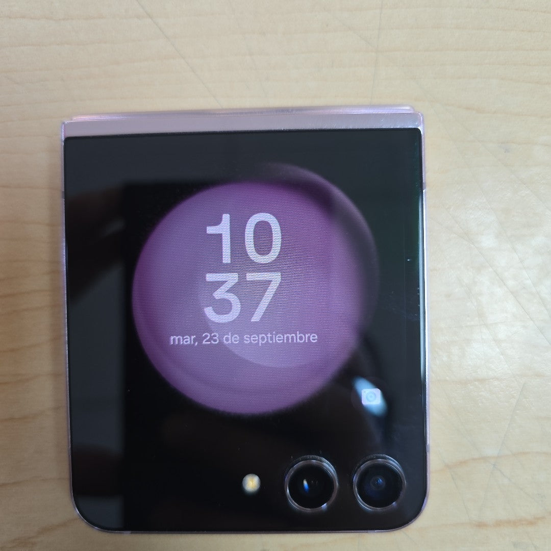 CELULAR SAMSUNG GALAXY Z FLIP 5 SM-F731B (2023) 512 GB 8 GB RAM (SEMINUEVO)