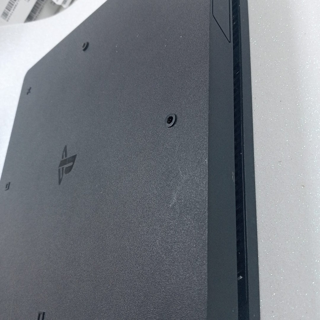 CONSOLA DE VIDEOJUEGO SONY PS4 1 TB (SEMINUEVO)