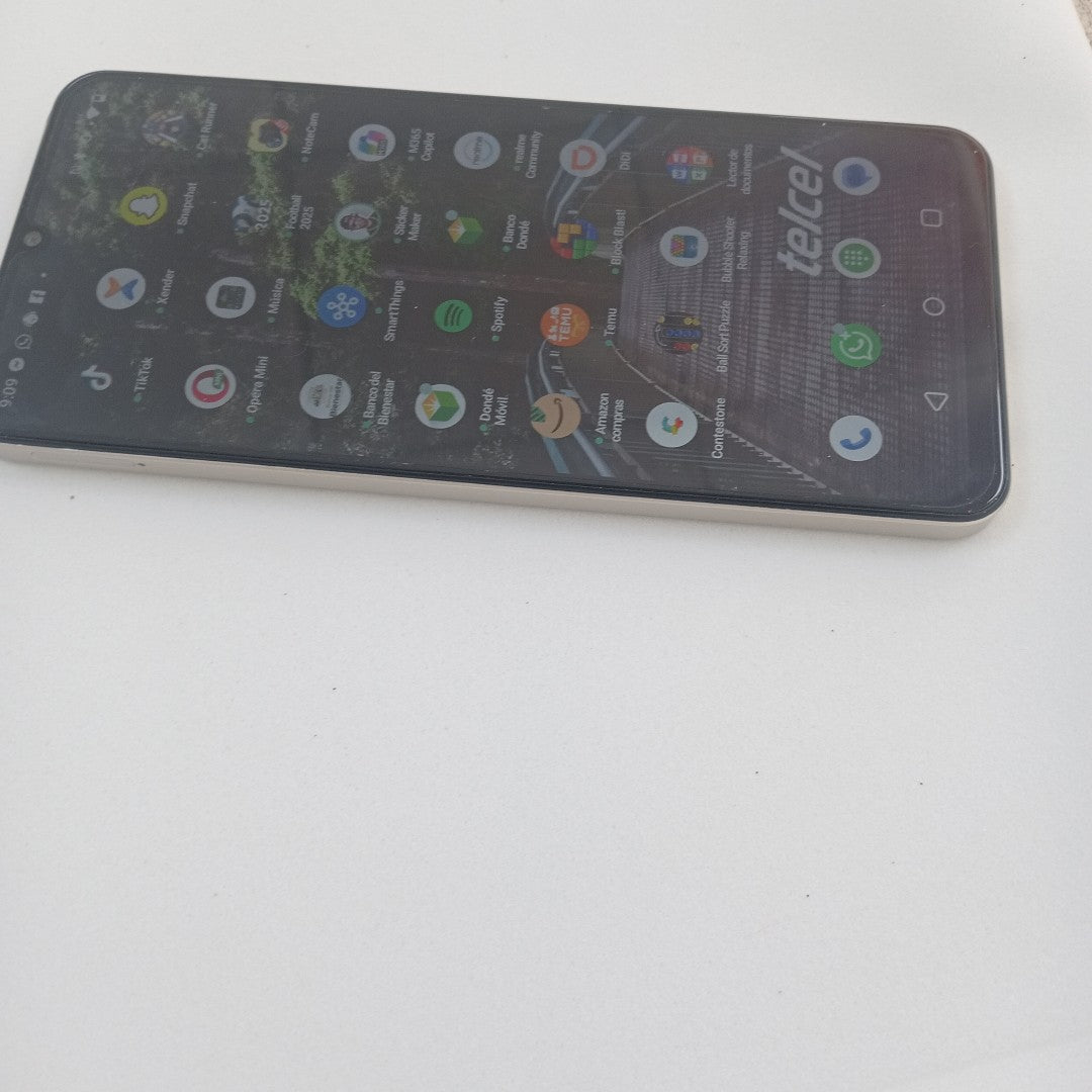 CELULAR REALME C53 RMX3760 (2023) 256 GB 8 GB RAM (SEMINUEVO)