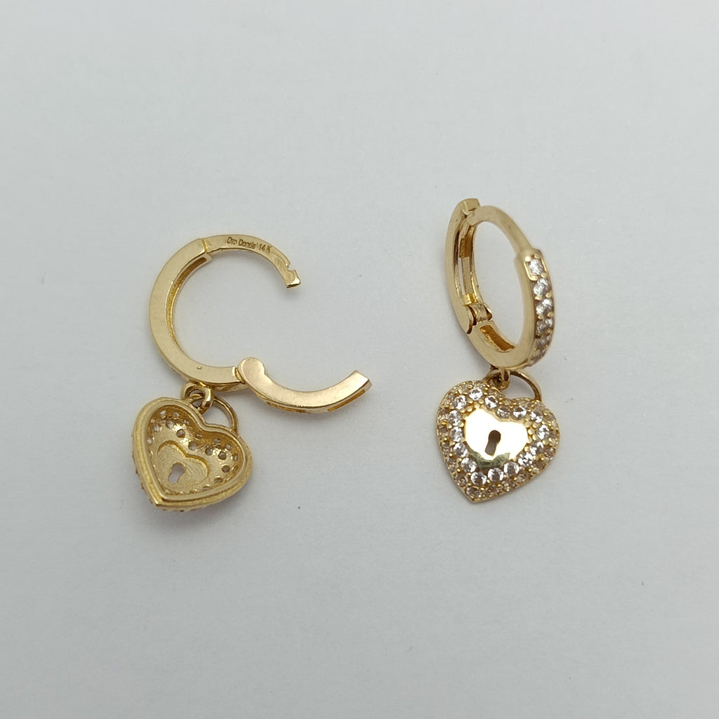 HUGGIES ORO 14K 2.7 (NUEVO)