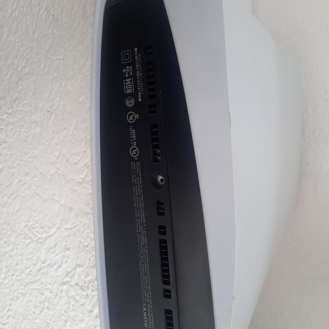 CONSOLA DE VIDEOJUEGO SONY PS5 825 SSD (SEMINUEVO)