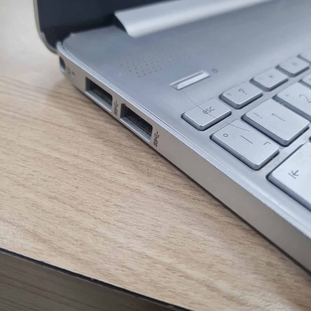 LAPTOP HP NOTEBOOK 15-DY1002LA (2025) 256 GB SSD 8 GB RAM (SEMINUEVO)