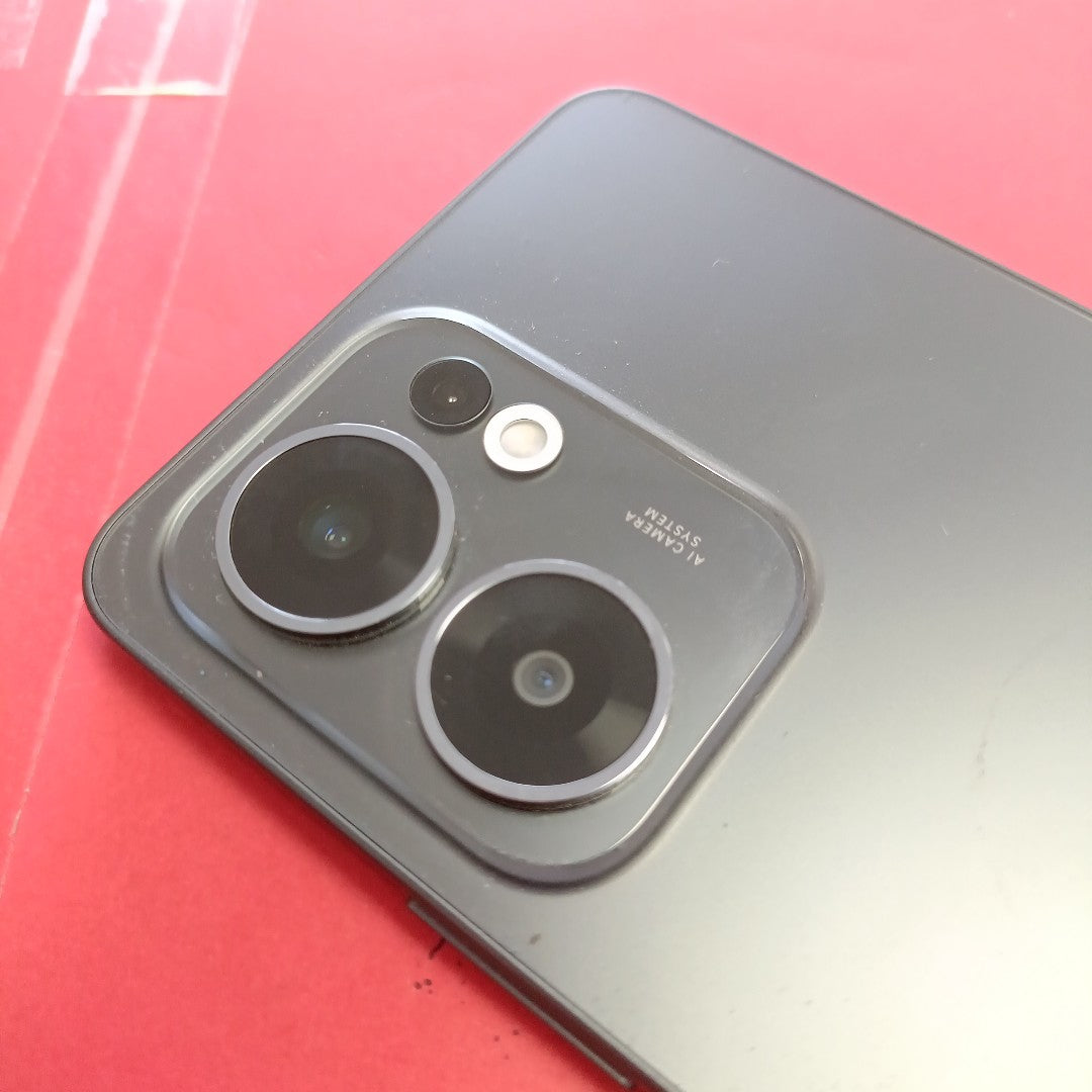 CELULAR OPPO  RENO 13F 5G CPH2699 (2025) 256 GB 12 GB RAM (SEMINUEVO)