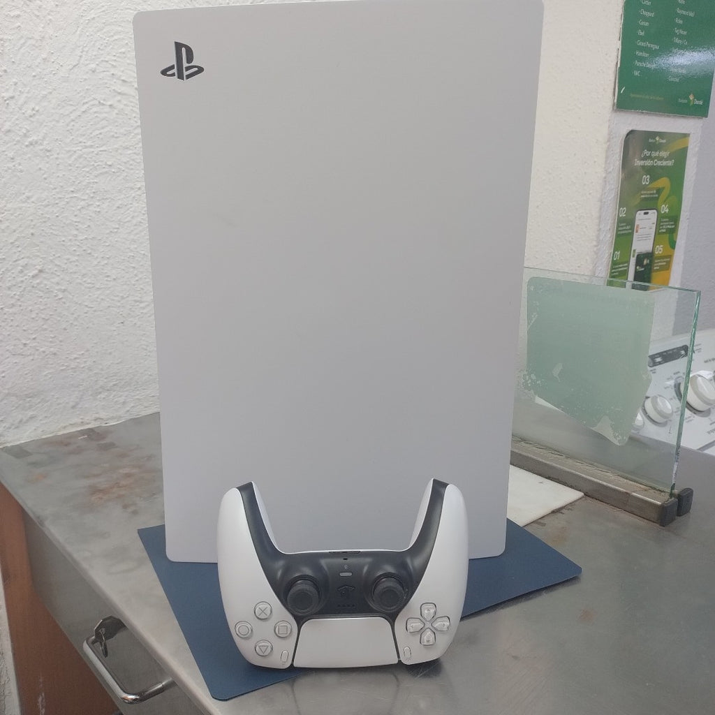 CONSOLA DE VIDEOJUEGO SONY PS5 825 SSD (SEMINUEVO)