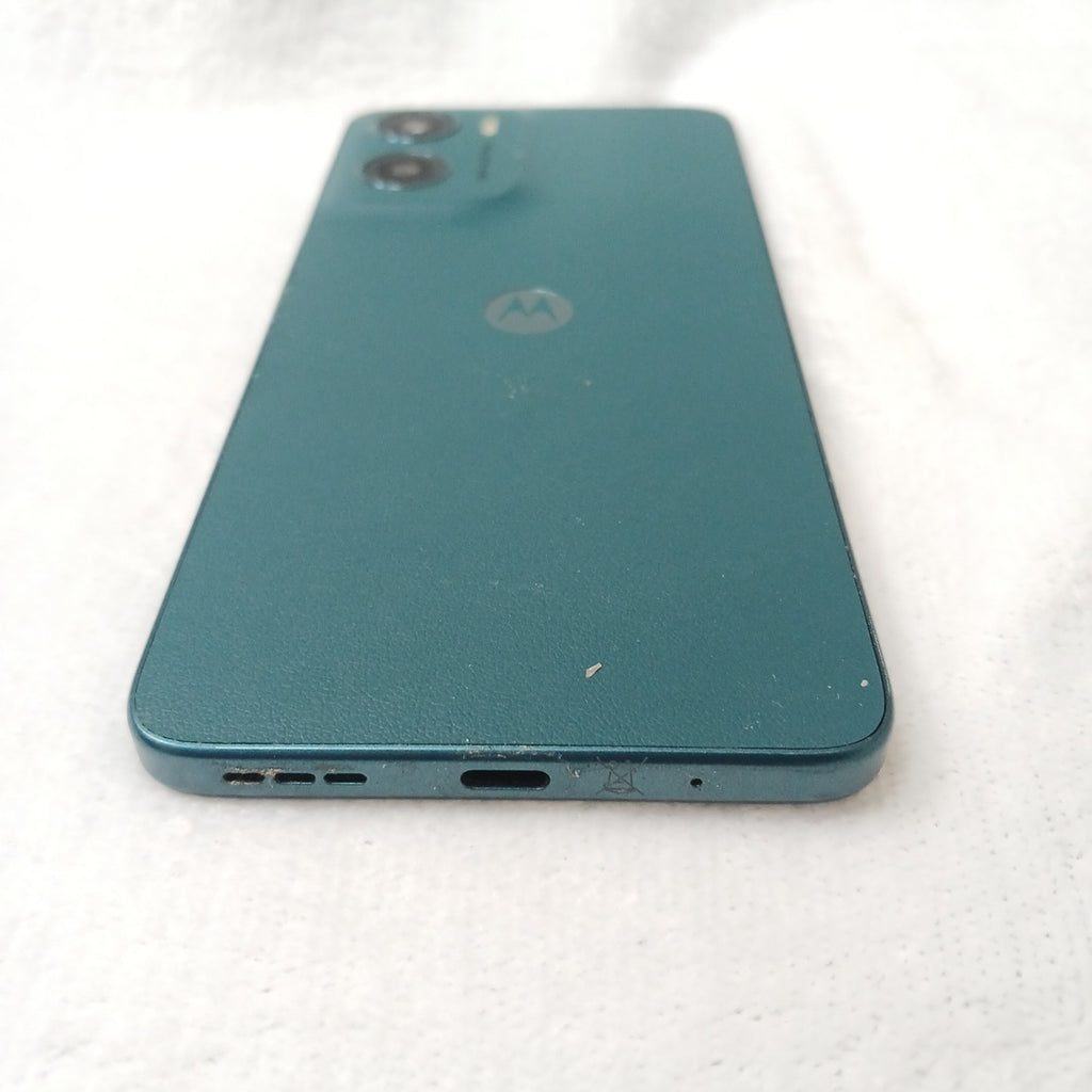 CELULAR MOTOROLA MOTO G05 XT2523-2 (2025) 128 GB 4 GB RAM (SEMINUEVO)