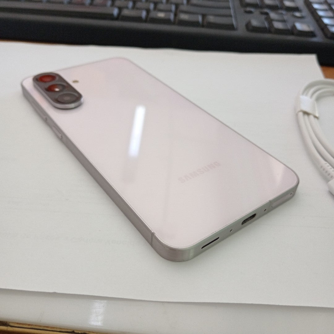 CELULAR SAMSUNG GALAXY A56 SM-A566E (2025) 256 GB 12 GB RAM (SEMINUEVO)